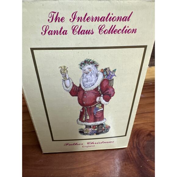International Santa Claus Collection Father Christmas England Figurine In Box - Picture 6 of 7